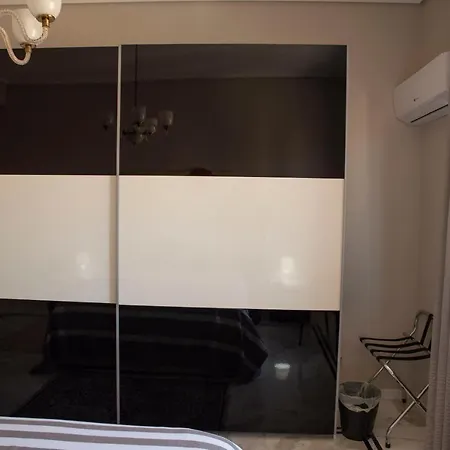 Come A Casa Panoramico E Centralissimo 아파트 *